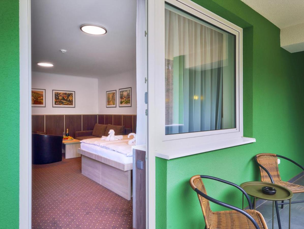Wellness Hotel Green Paradise Pirkenhammer Exteriör bild